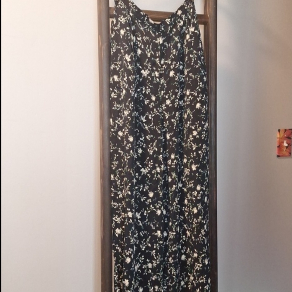Vintage Carole little pants with button closure on side, and rear elastic waist